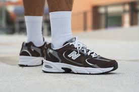 NB New Balance 530: Kombinasi Gaya dan Kenyamanan dalam Sepatu Lari