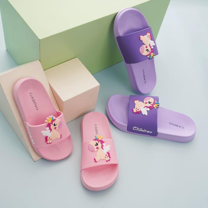 Gabino Sandal Anak Perempuan Slip On Casual Nichole ｜ G3CA4001: Gaya Simpel yang Nyaman