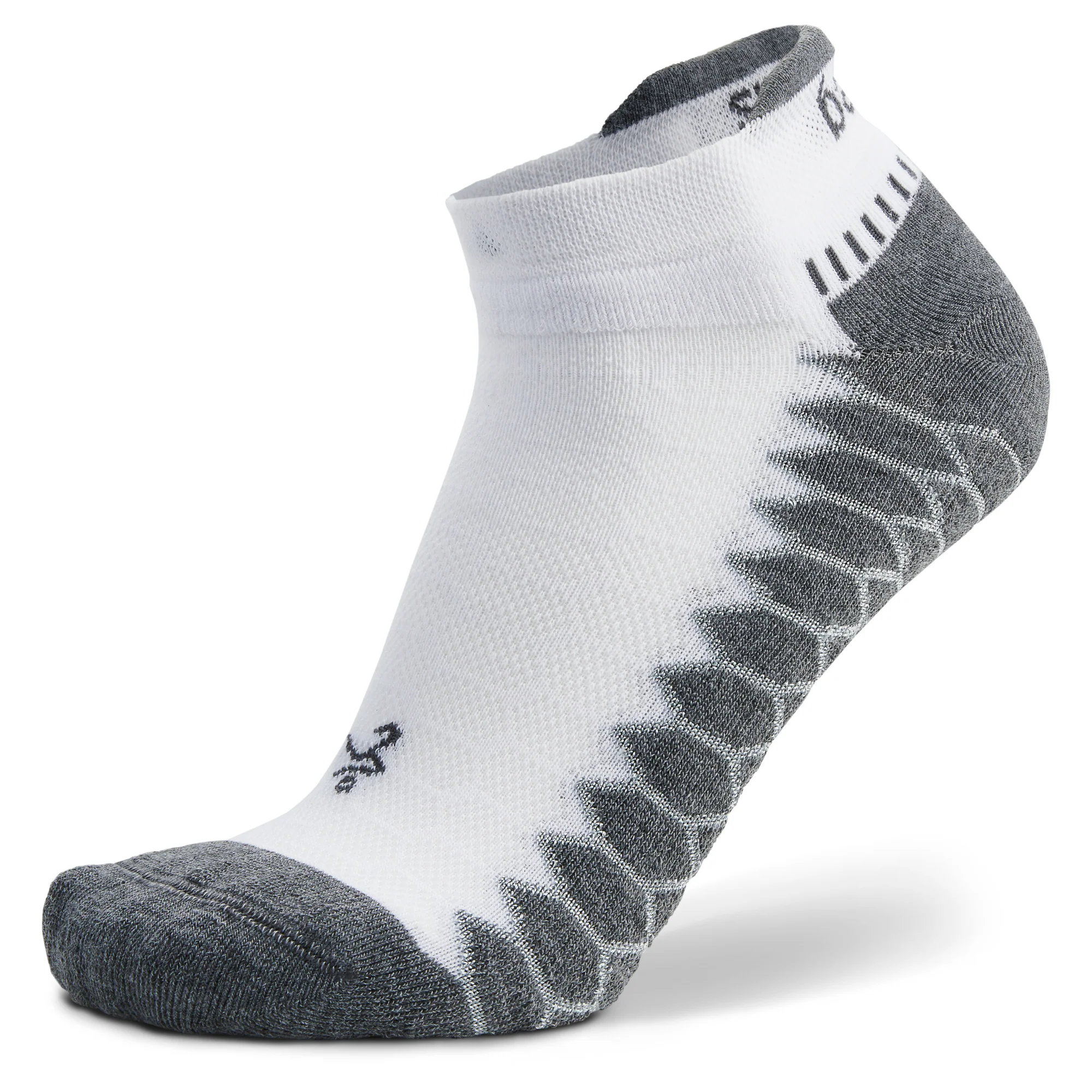 Kaos Kaki Silver No Show Running Socks ｜ 220069: Kenyamanan Maksimal untuk Setiap Langkah