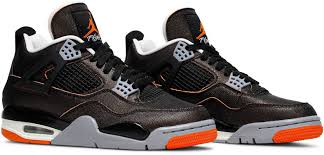 Review Sepatu Women’s Air Jordan 4 Starfish | CW7183-100: Kombinasi Elegan dan Kinerja