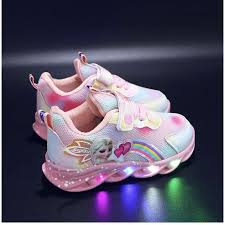 Sepatu Lampu Anak Perempuan: Keceriaan dan Kenyamanan dalam Setiap Langkah