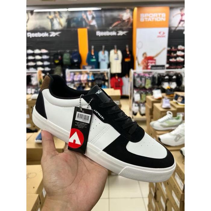 Sepatu Airwalk Bosch White Black Terbaik untuk Gaya Santai