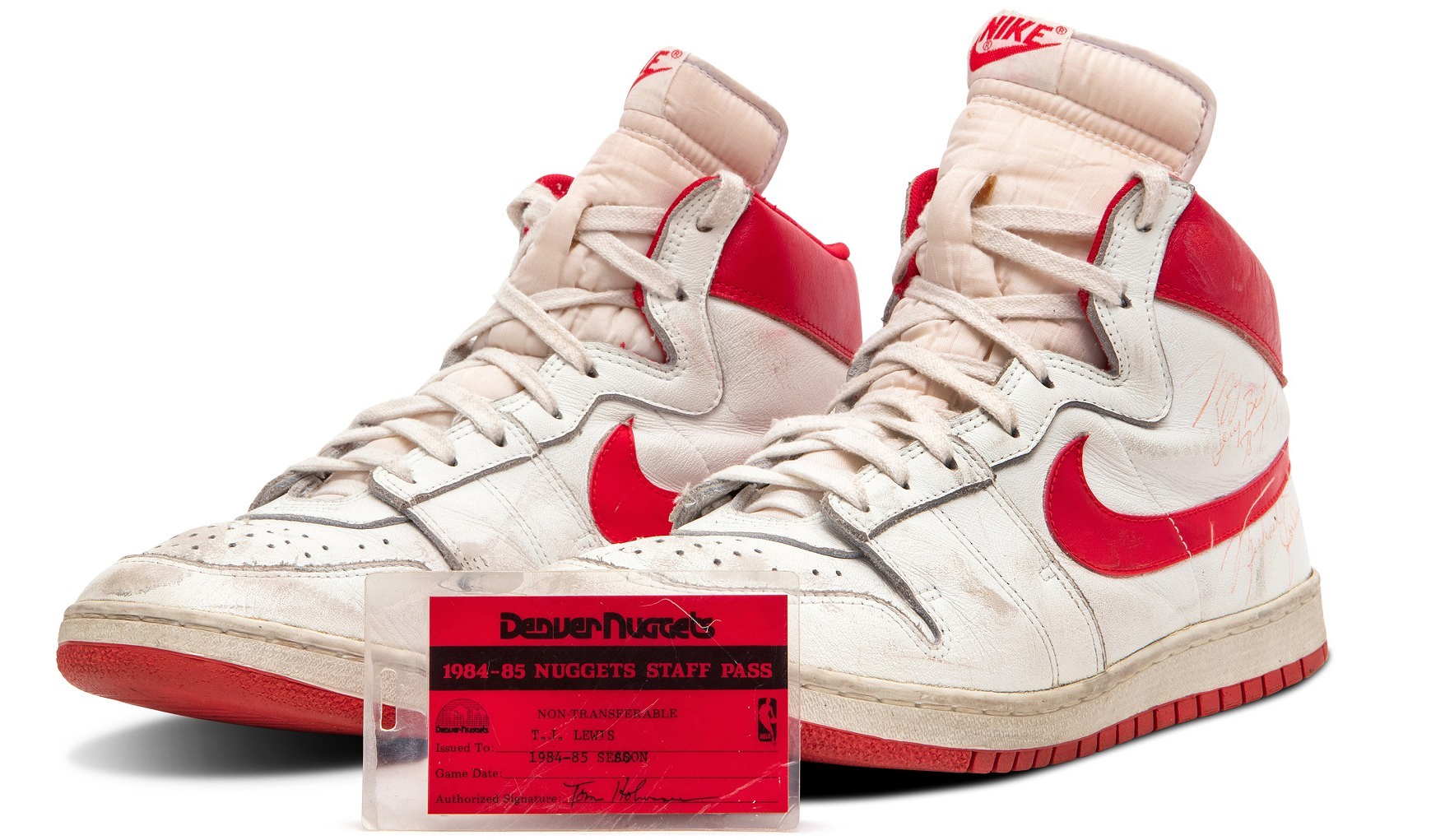 Sepatu Nike Air Ship: Sejarah, Desain, dan Kelebihannya