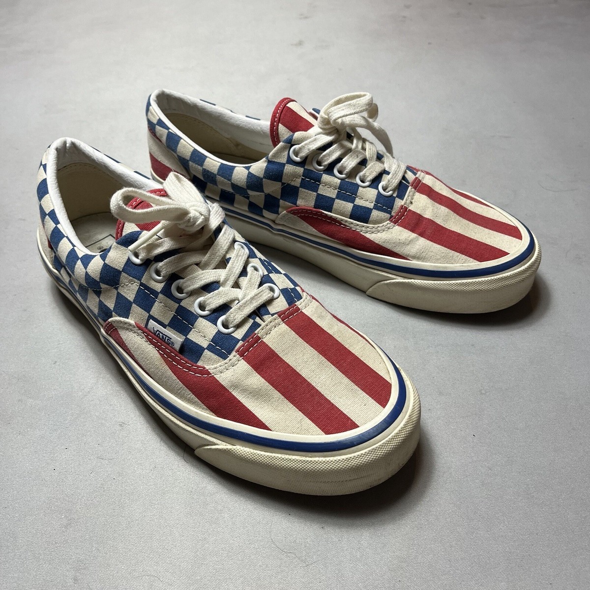 Sepatu Anaheim Factory Era 95 DX: Pilihan Terbaik untuk Penggemar Sneaker
