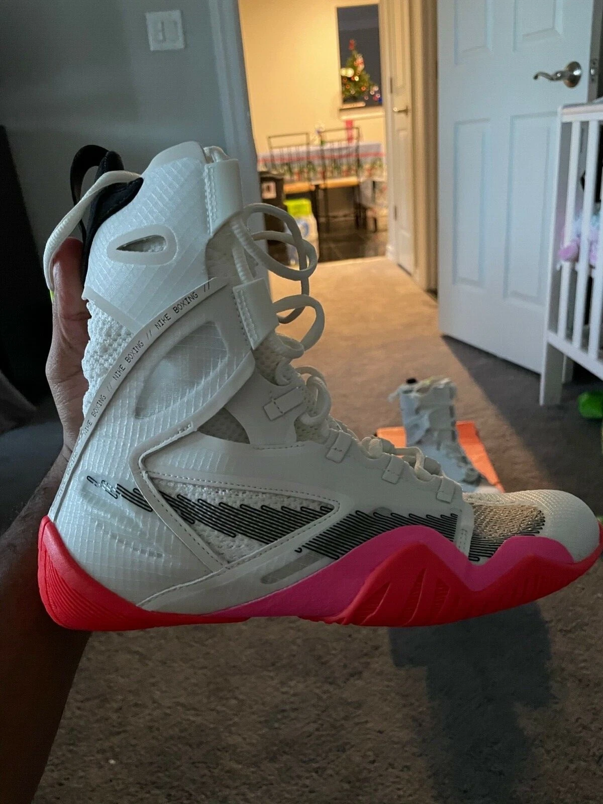 Sepatu Tinju Nike Hyper KO: Desain Ringan dan Performa Optimal